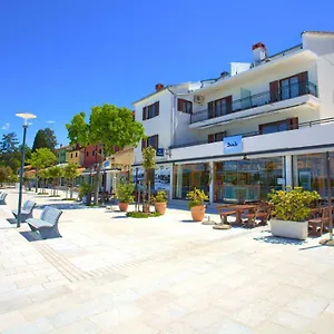 Apartament Dundo, Nijvice